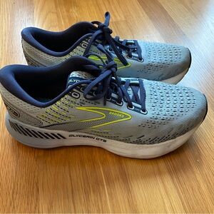 Brooks Gray and Yellow Women's Sneakers